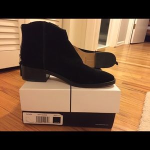 Dolce Vita Onyx (black) Suede Tucker Ankle Boots
